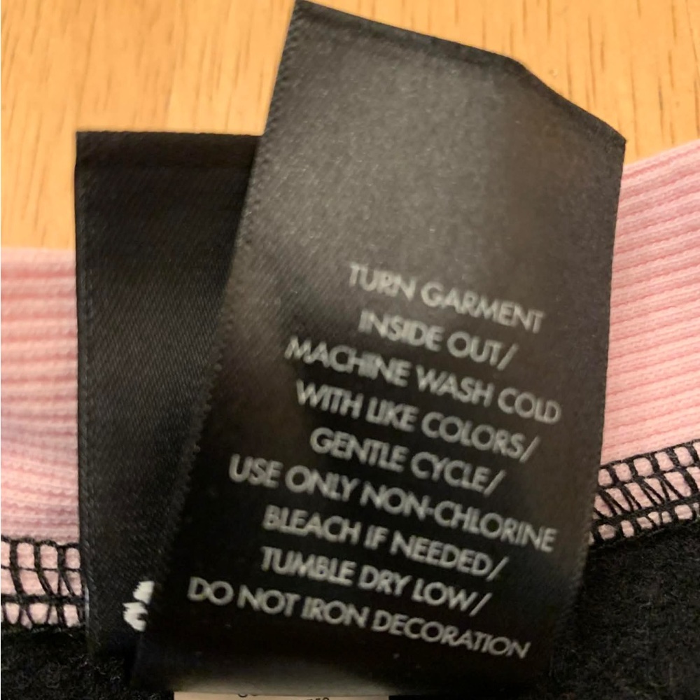 Her Universe Spirited Away Black and Pink Cardigan Size Small - Picture 10 of 10